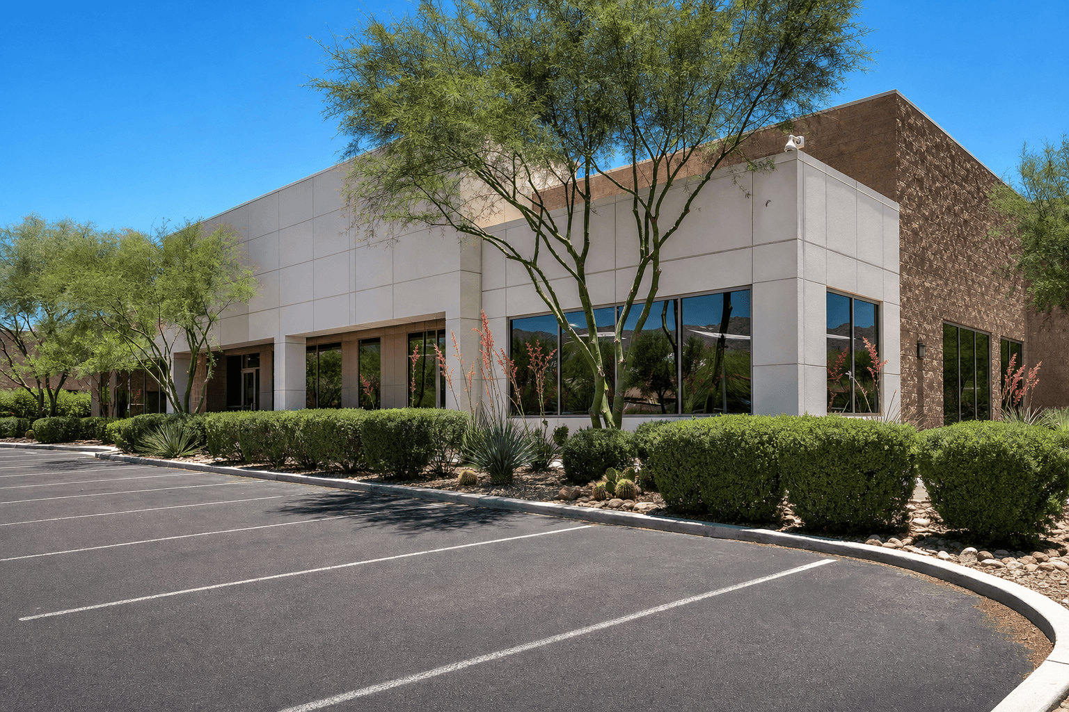 Professionally maintained Tucson commercial property exterior